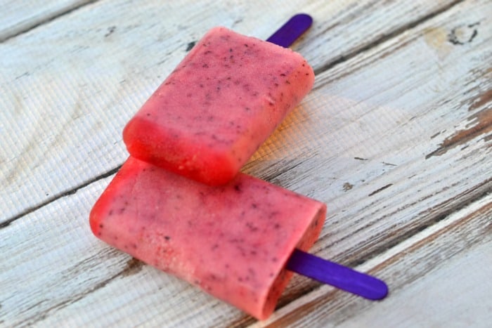 blueberry-strawberry-frozen-treats