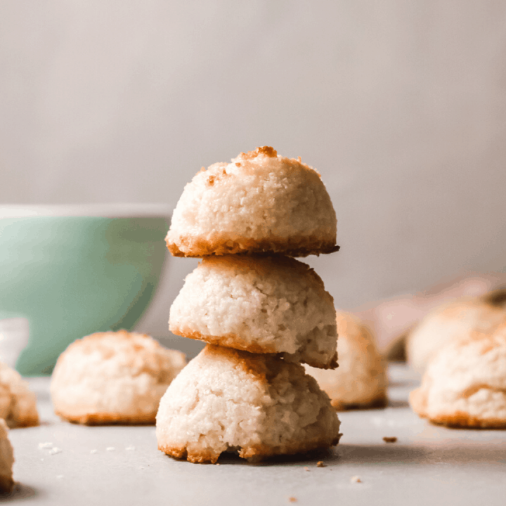 Besitos de Coco / Coconut Macaroons Recipe