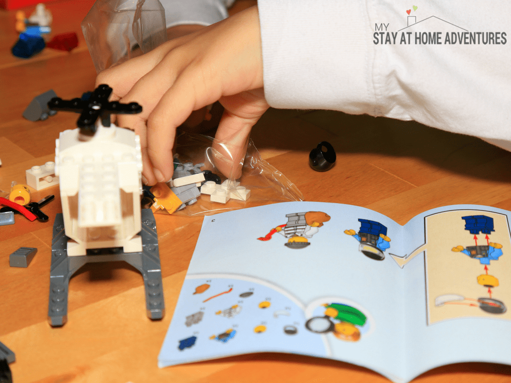 celebrating-everyday-wins-with-lego2