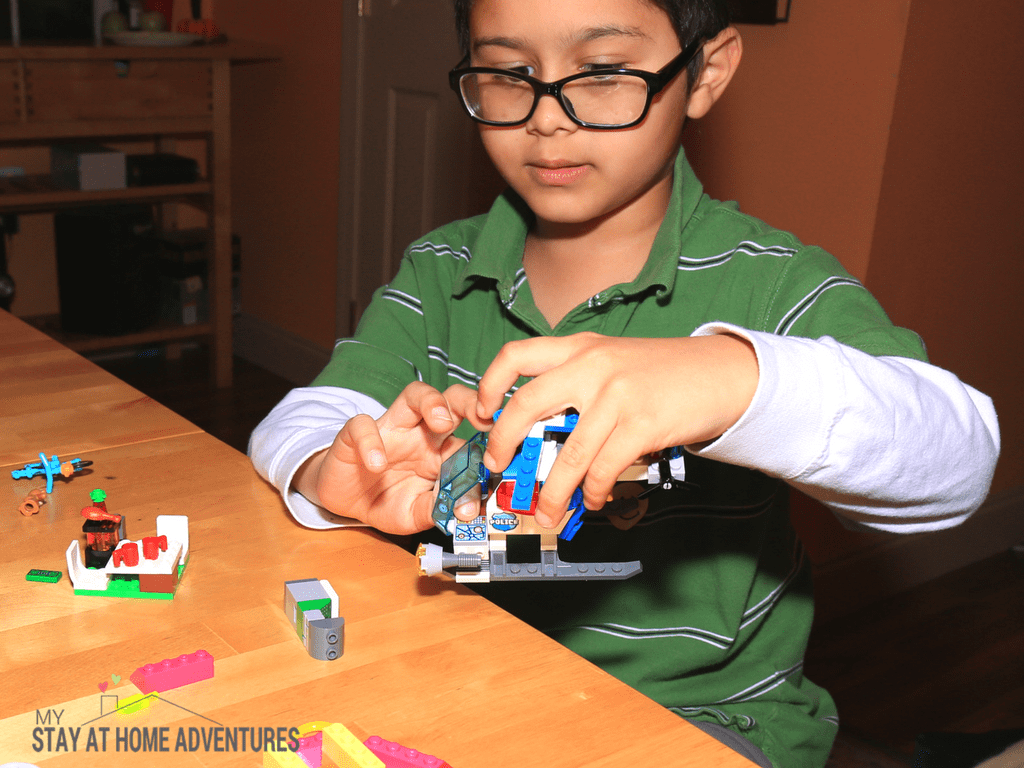 celebrating-everyday-wins-with-lego3