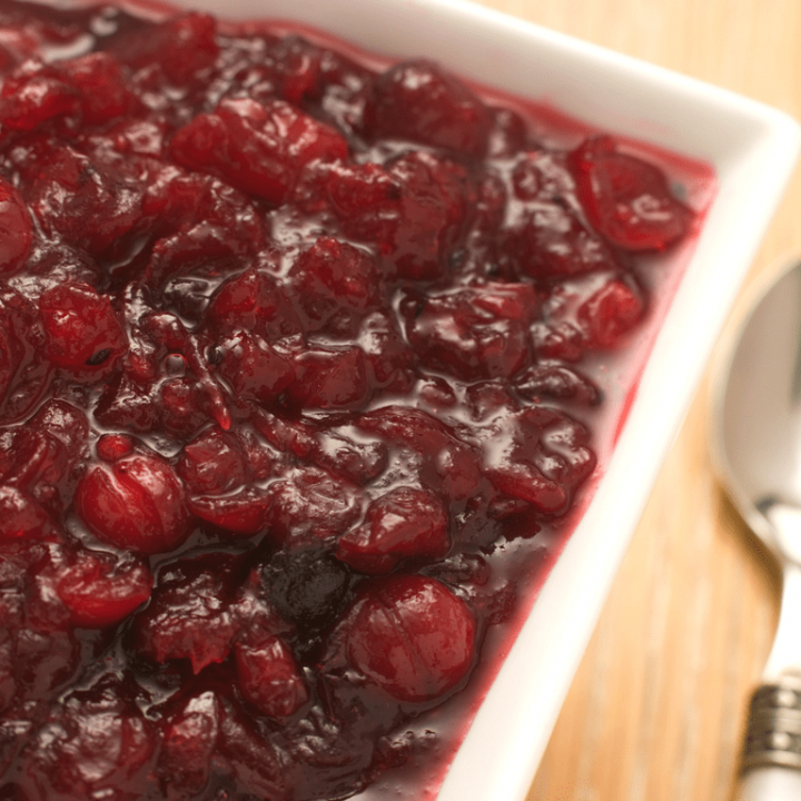 Simple Cranberry Sauce 