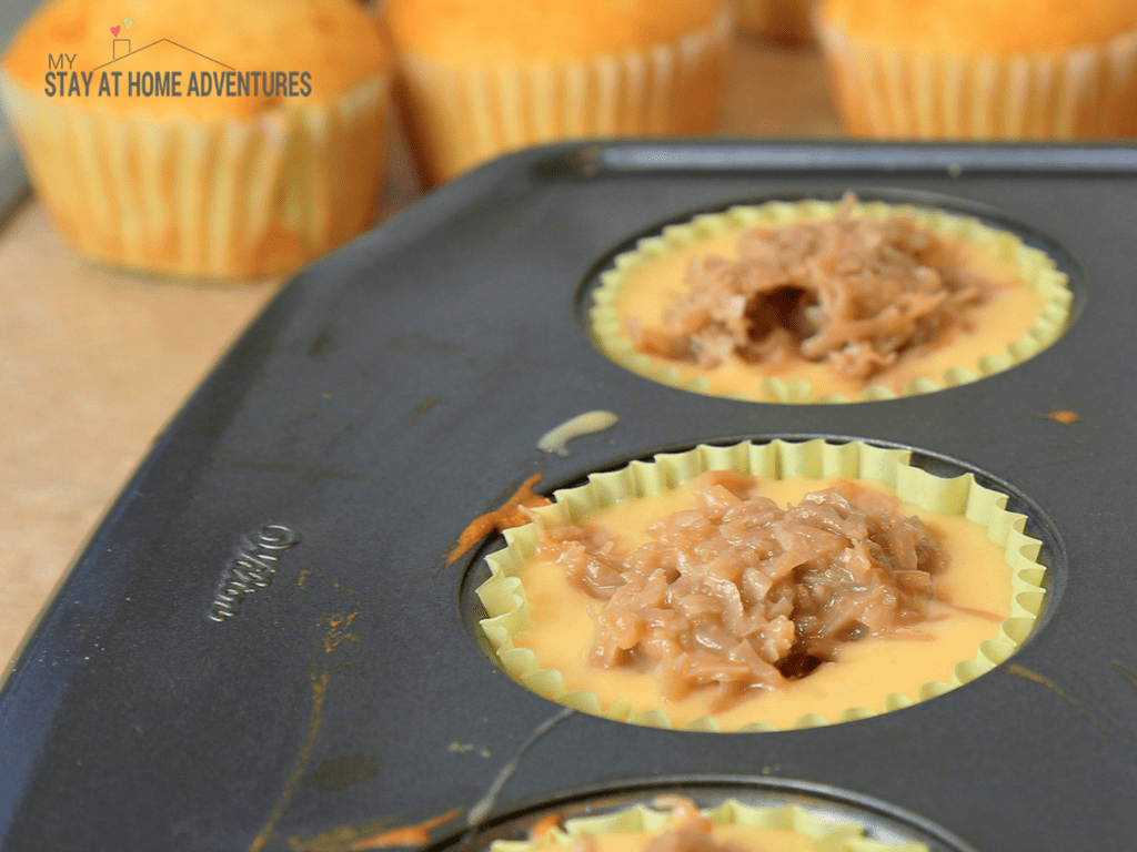 Calling all coconut macaroon lovers out there! What happens when you add hazelnut, coconut macaroons and cupcakes? Hazelnut Coconut Macaroon Cupcakes!