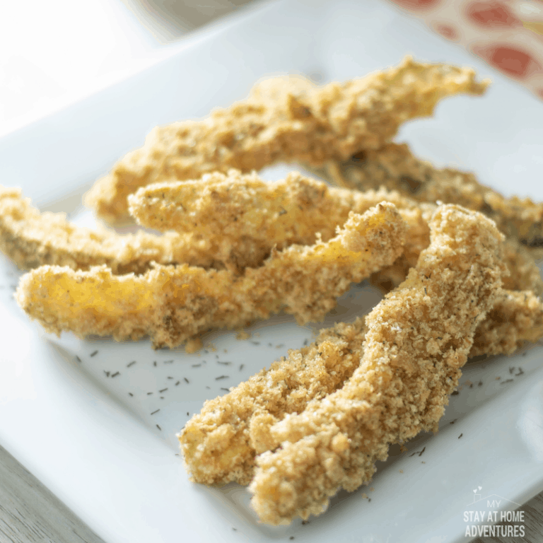 Air Fryer Pickles with Dill Dip