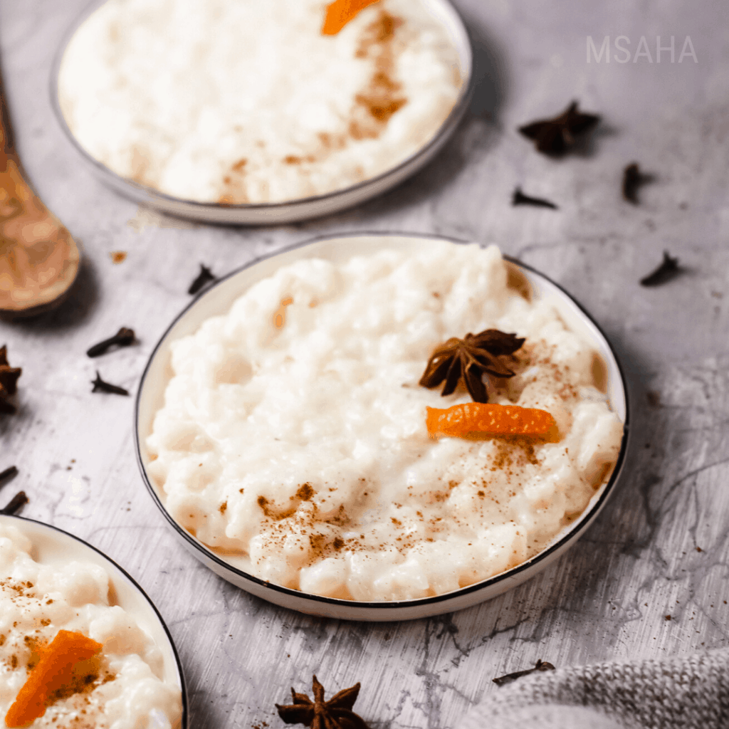 Photo of arroz con leche plated.