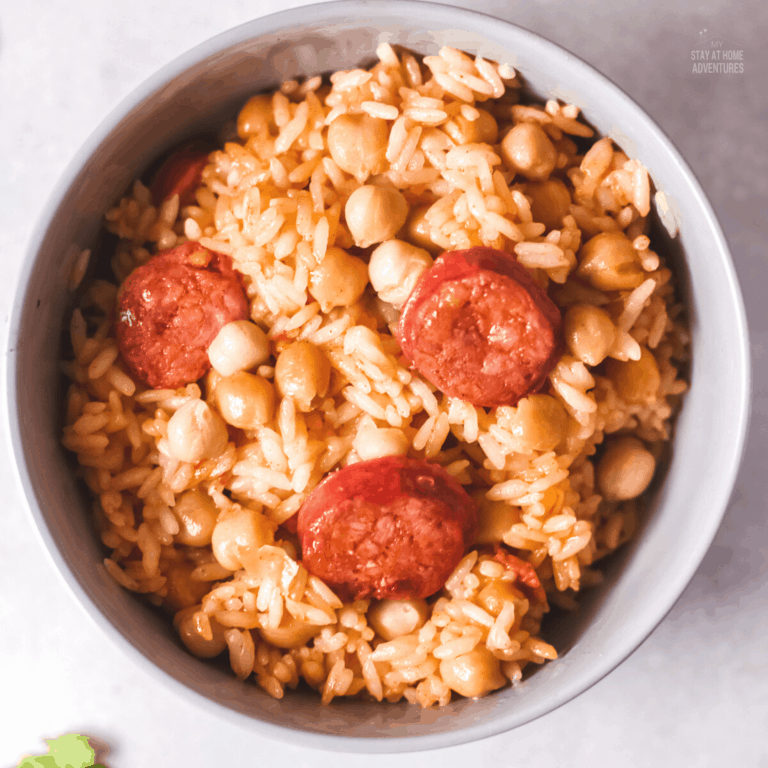 Arroz con chorizo y garbanzo