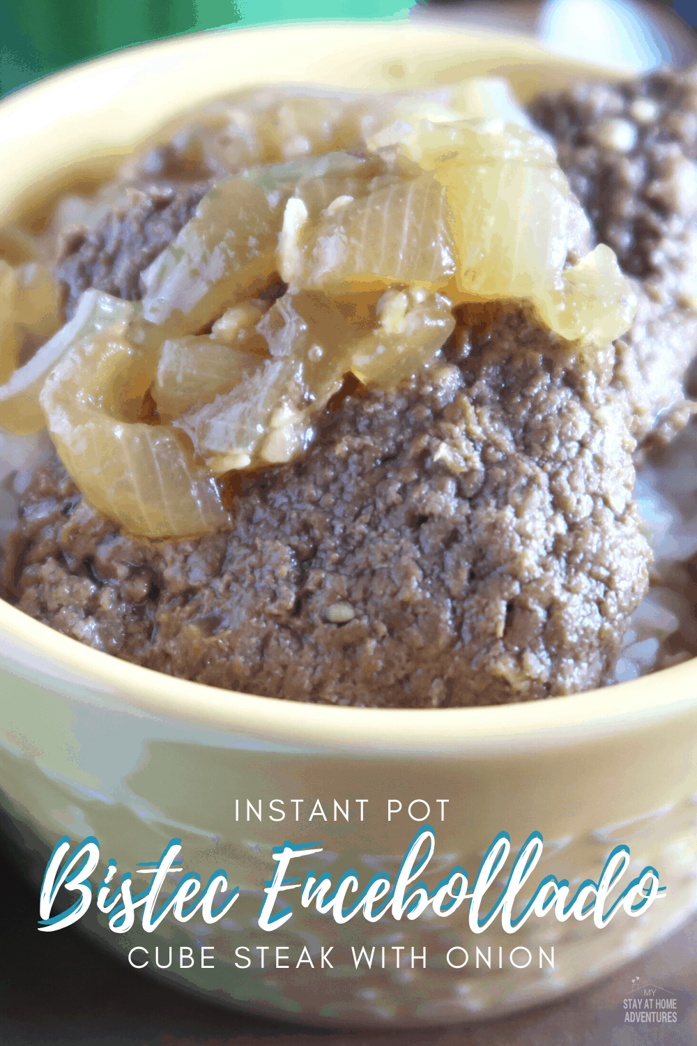 Learn how to create this delicious Puerto Rican Bistec Encebollado (Cube Steak with Onion) using an Instant Pot. #instantpot #puertoricanfood #biste via @mystayathome