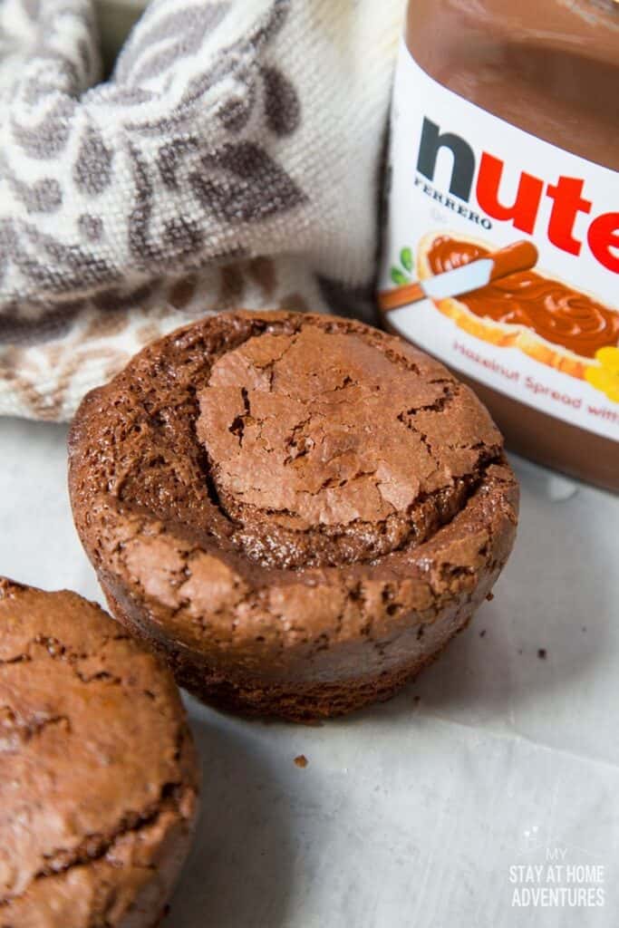 photo of nutella and mini size cake