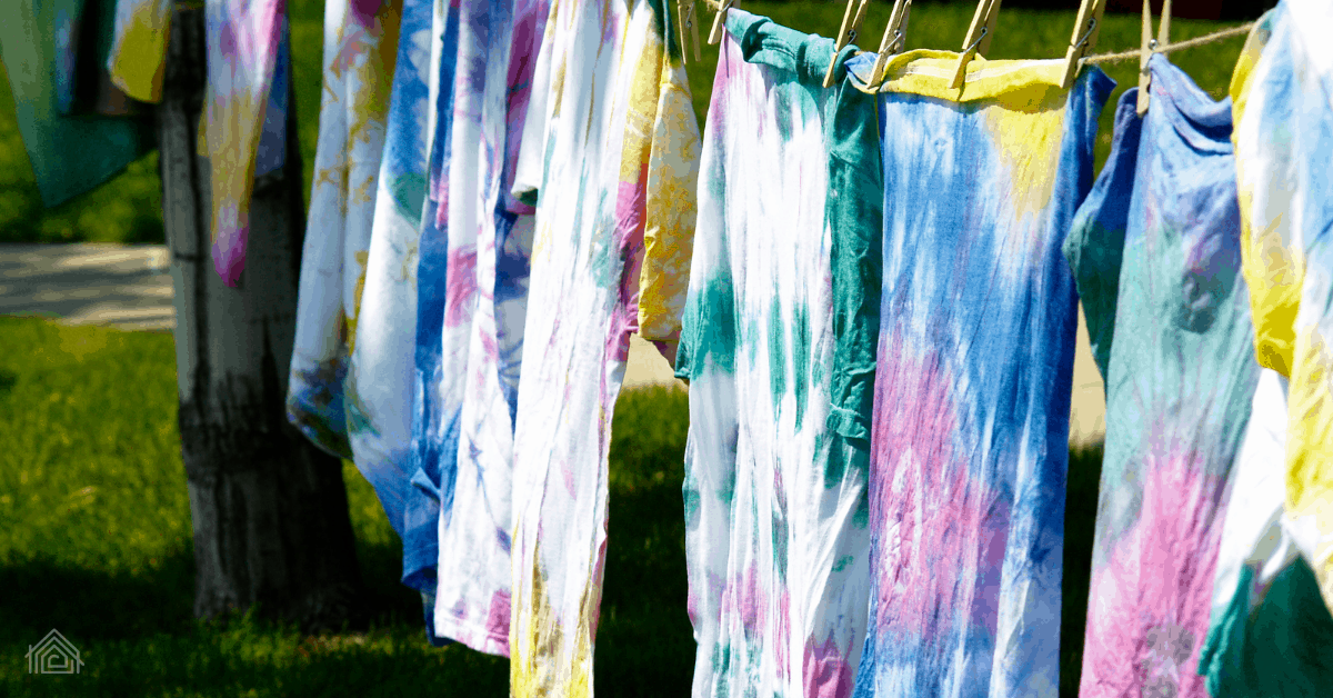 wash tie dye shirts together