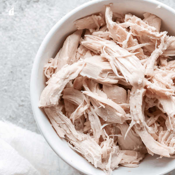 photo of shredded chicken plated