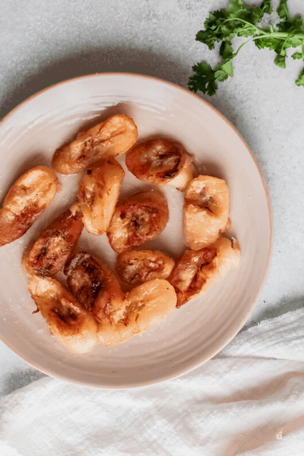 Call it amarillos or fried sweet plantain, it’s a favorite for being one of the best side dishes or have it as it is as a snack or dessert. via @mystayathome