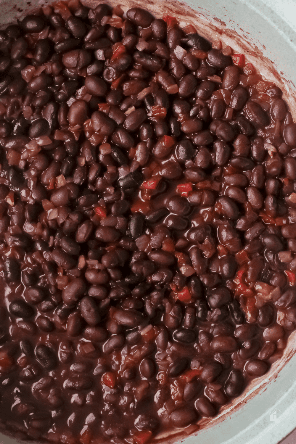 This Cuban Black Beans recipe is a delicious and hearty dish, perfect for a weeknight dinner and vegan-friendly. via @mystayathome
