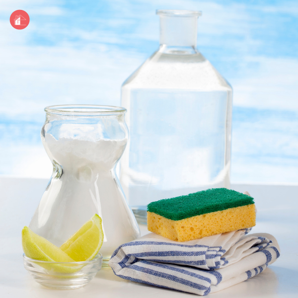 Organic cleaners. White vinegar, lemon and sodium bicarbonate