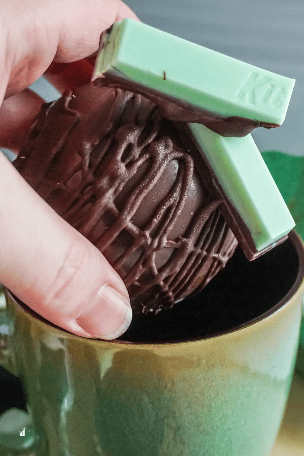 Mint Kit Kat Hot Cocoa Bomb Recipe * My Stay At Home Adventures