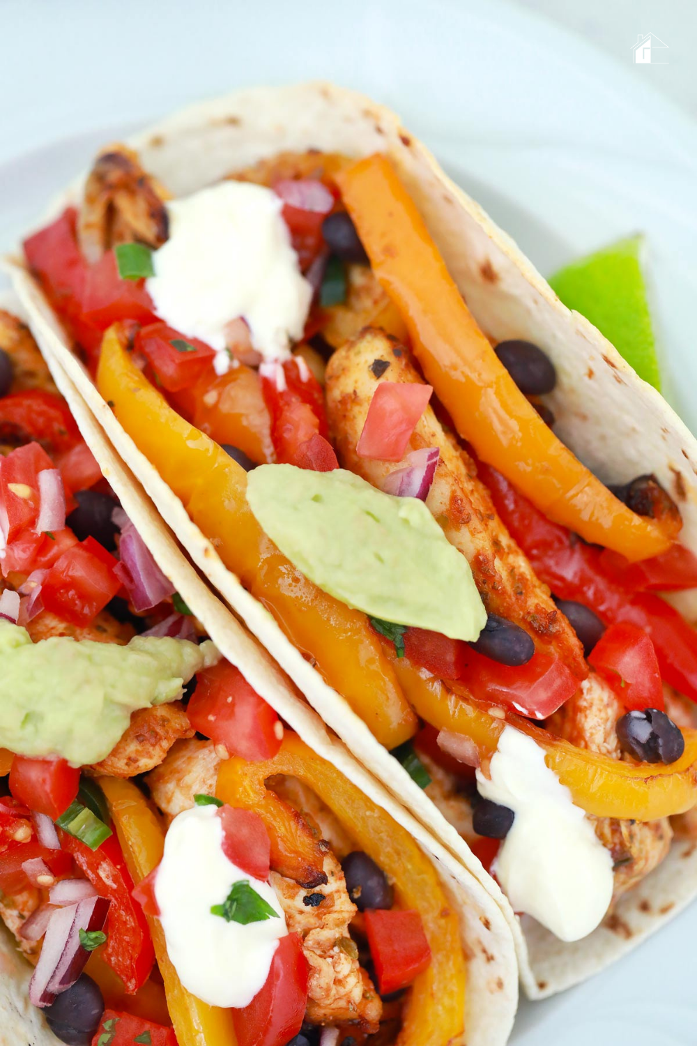 Do you love Mexican food? Check out this amazing air fryer chicken fajita recipe! It's perfect for a quick and easy meal. via @mystayathome