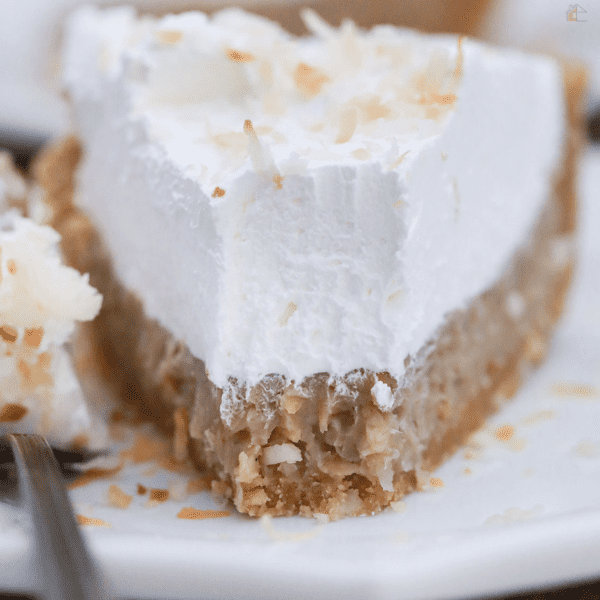 Coconut Rum (Coquito) Cream Pie Recipe